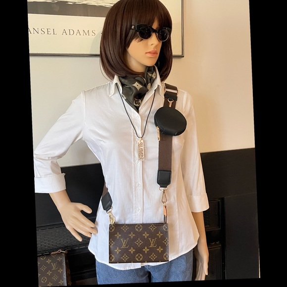 Multi Louis Vuitton New Pochette Straps, sample listing - Picture 4 of 12